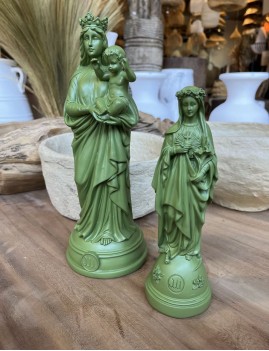 Statuette Marie bohème - Boutique l'anana(s) Statuette Marie bohème - Boutique l'anana(s)