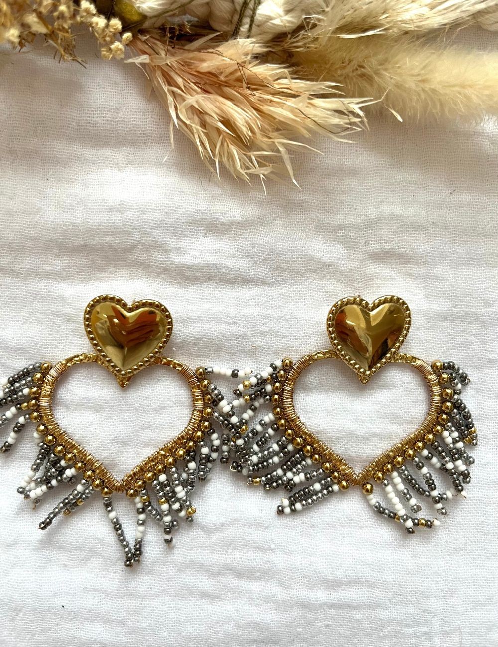 Boucles d'oreilles coeur perlé blanc - Boutique L'anana(s)