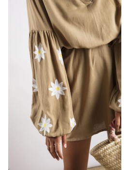 Robe courte avec manches brodées de marguerites - Boutique l'ananas