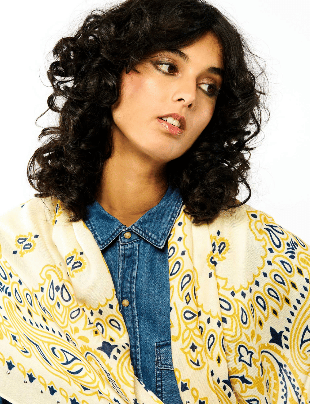 Foulard bandana blanc d'hiver doux PAISLEY WILD - Boutique L'aNana(s)